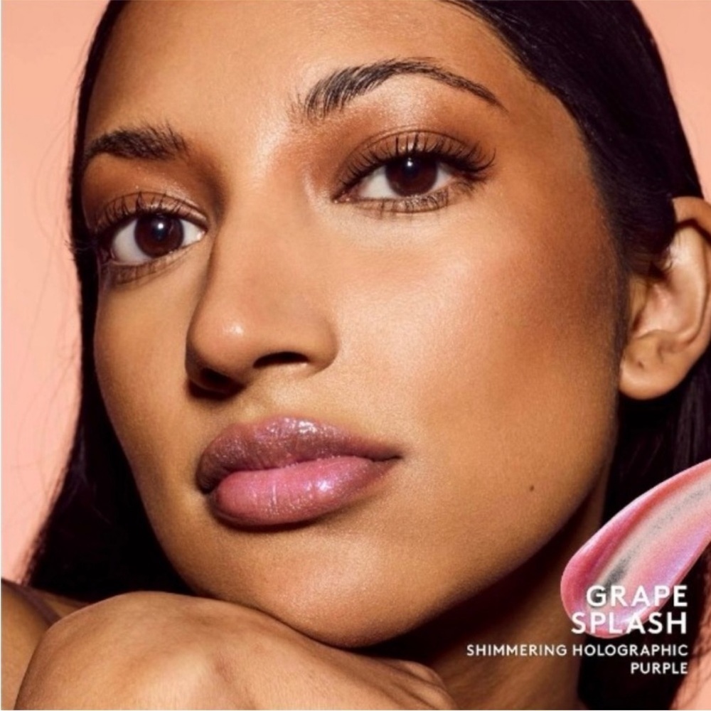 Fenty Beauty Lip Set | Gloss Bomb + Line - Picture 4 of 4
